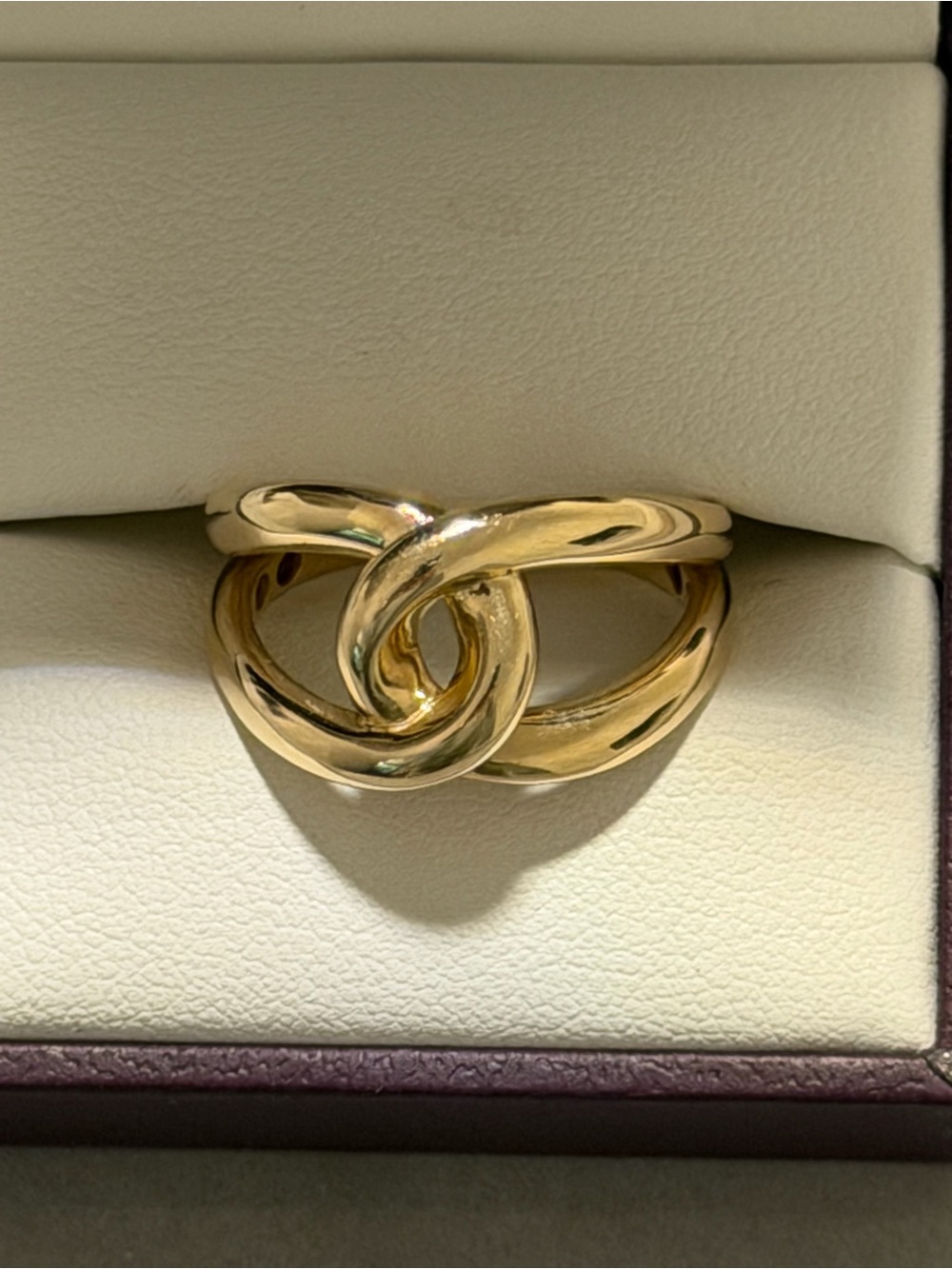 BNIB Elegant Interlocking Knot 10k Gold Ring - Size 7 with COA Women Jewelry